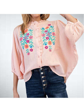 Size S Easel Los Angeles Embroidered Cotton Gauze Shirt Top in Blush